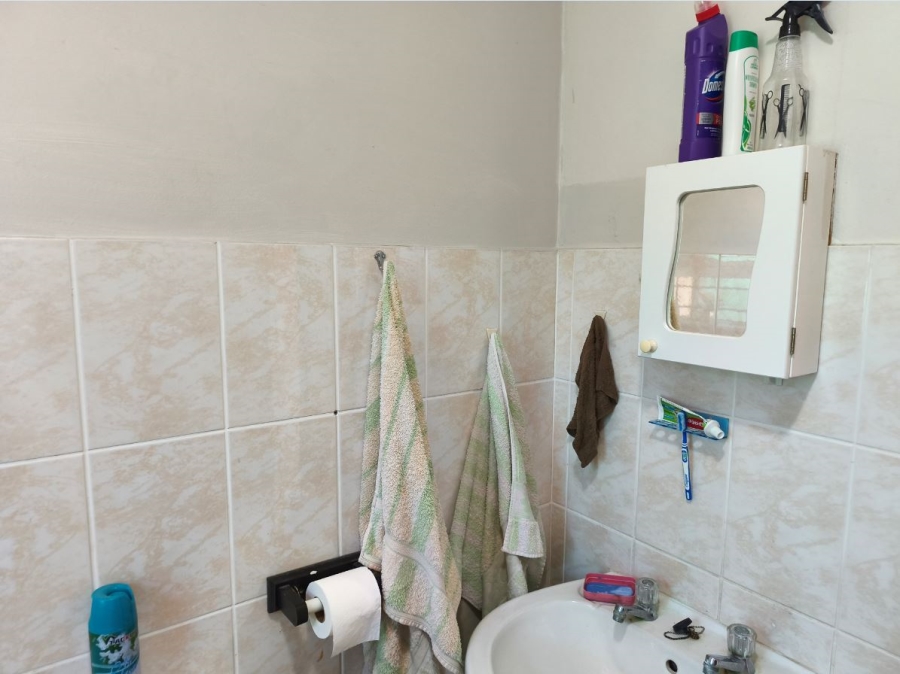 2 Bedroom Property for Sale in De Kelders Western Cape